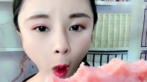 女生网红吃瓜视频下载,揭秘娱乐圈幕后真相  第2张